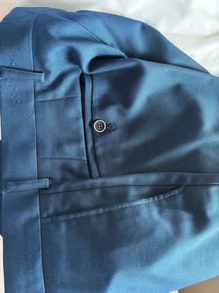 Traje azul hombre