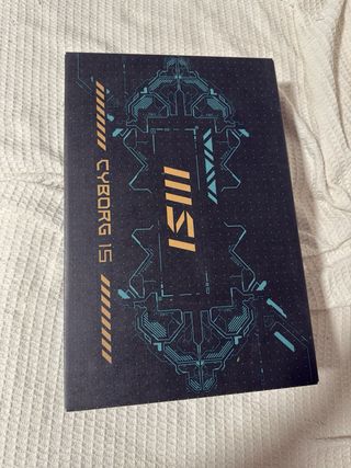 MSI Cyborg 15 A12V Portátil 1TB