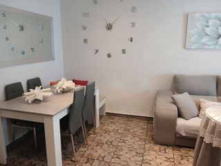 Casa adosada en venta en Valdepeñas