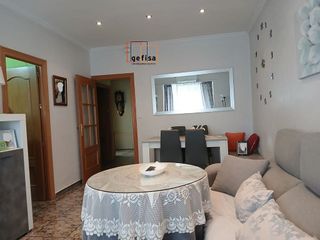 Casa adosada en venta en Valdepeñas
