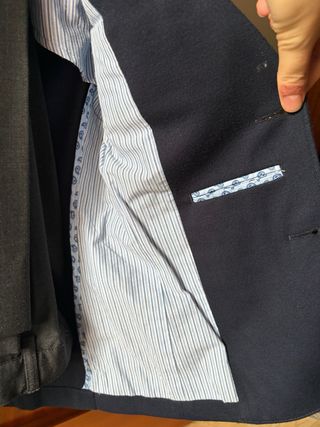 Traje de niño azul marino