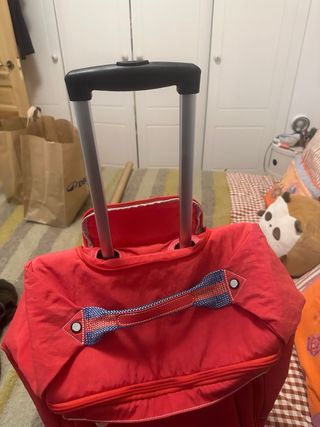 Maleta Kipling Darcey Roja