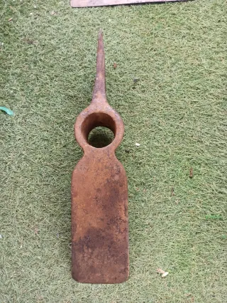 Azada y legón antiguos