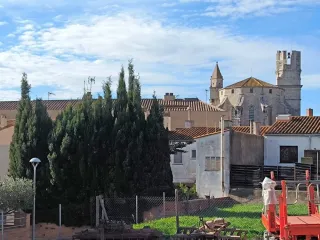 Casa amb jardí al centre de Torroella de Montgrí
