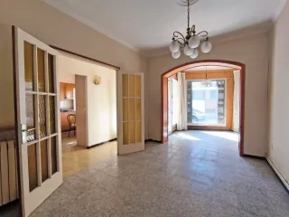 Casa amb jardí al centre de Torroella de Montgrí