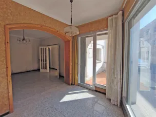 Casa amb jardí al centre de Torroella de Montgrí