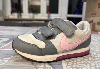 Scarpe Nike bambina tg 26