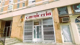 Local comercial en venta en Santo Domingo y San Martín en Huesca