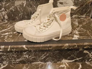 Botines blancos de lona VICTORIA T38