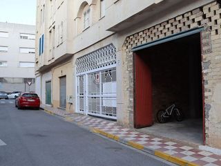 Local comercial en venta en Albolote