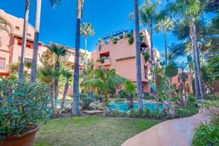 Piso en venta en Elviria en Marbella
