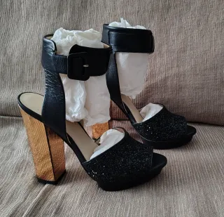 Sandalias Zara Tacón Dorado Glitter Negro