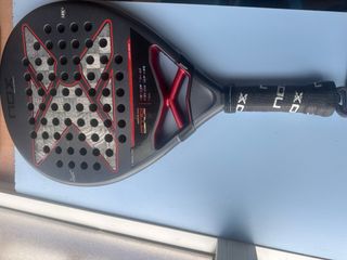 Pala NOX AT10 Genius 18K Agustín Tapia + funda