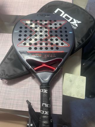 Pala NOX AT10 Genius 18K Agustín Tapia + funda