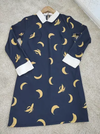 Vestido azul con estampado de plátanos