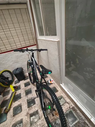 Bicicleta Cube GT con suspensión Fox