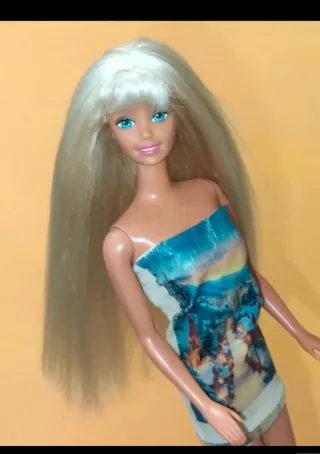 Barbie bambola