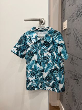Camisa Hawaiana Estampada Hojas Talla 5-6 años
