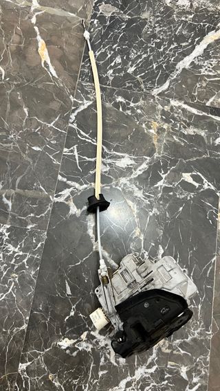 Cerradura piloto Audi A3 8P 3 puertas