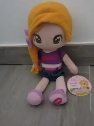 Muñeca peluche Pinypon