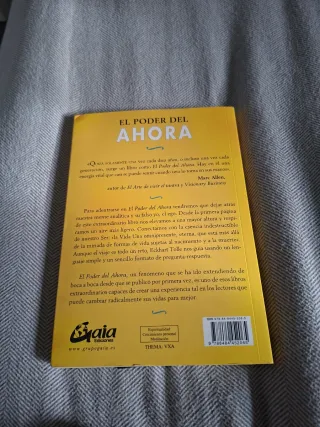 El poder del ahora: Una guía para la iluminació...