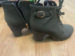 Botines verdes talla 39