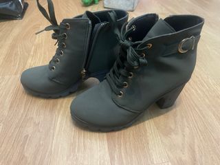 Botines verdes talla 39