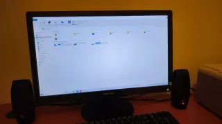 Ordenador Sobremesa Negro y Marrón