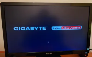 Ordenador Sobremesa Negro y Marrón