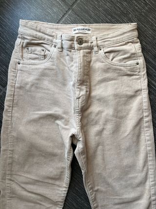 Pantaloni Pull&Bear beige a costine
