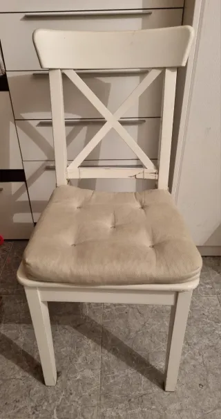 Silla Ikea madera blanca