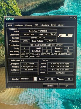 Torre PC Gaming MSI Negra y Morada