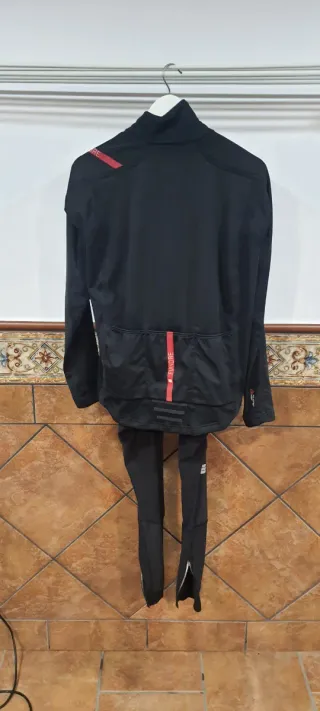 Equipación vestuario Ciclismo Sportful Fiandre hom