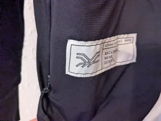 Maillot de manga larga SIROKO negro, nuevo.