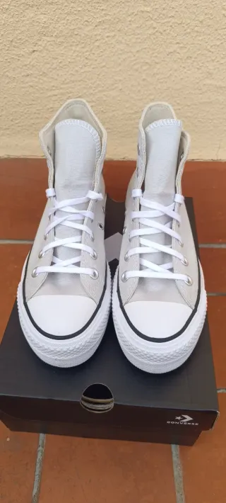 Converse plataforma grises y blancas
