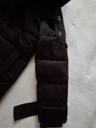 CHOLLAZO Abrigo Hollister chico talla XS