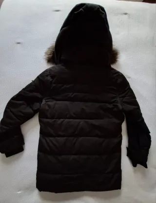 CHOLLAZO Abrigo Hollister chico talla XS