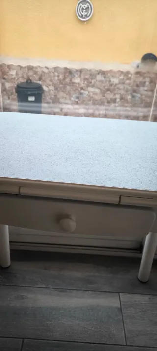 Mesa de cocina con cajón