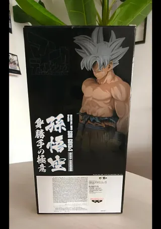 Dragón ball Goku Ultra Instinto Escuchó ofertas.