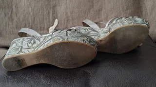 Sandalias Noyce Plataforma Estampado Hojas