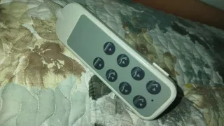 Cama articulada con carro elevador