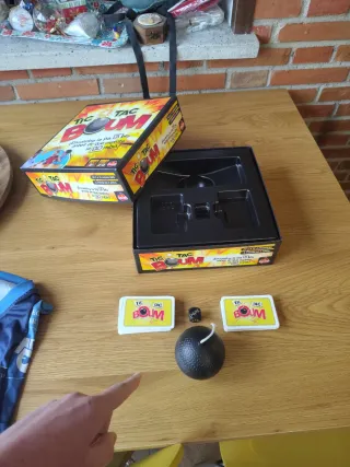 Tic Tac Boom Juego de Mesa