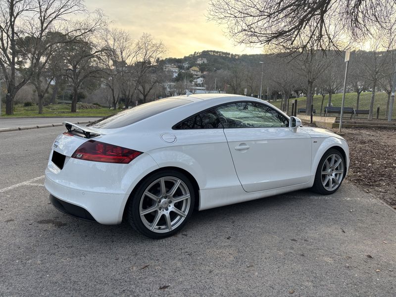 Audi TT COUPÉ 1.8 TFSI 2012, foto 5