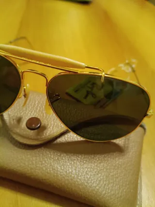 Ray-Ban Aviator Occhiali da Sole Unisex Oro Nero