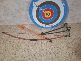 Arco y flechas con diana
