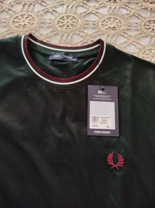 Camiseta Fred Perry Verde Talla XL Nueva