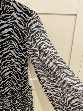 Vestido ZARA estampado cebra Nuevo