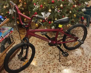 Bicicleta BMX Conor Skull Roja