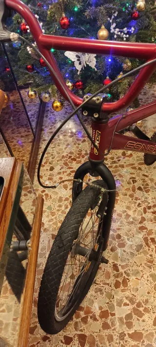 Bicicleta BMX Conor Skull Roja