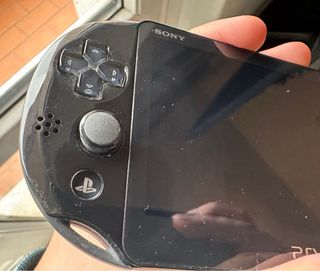 Sony PS Vita WI-FI Console 2004 Slim con Scatola 🇮🇹